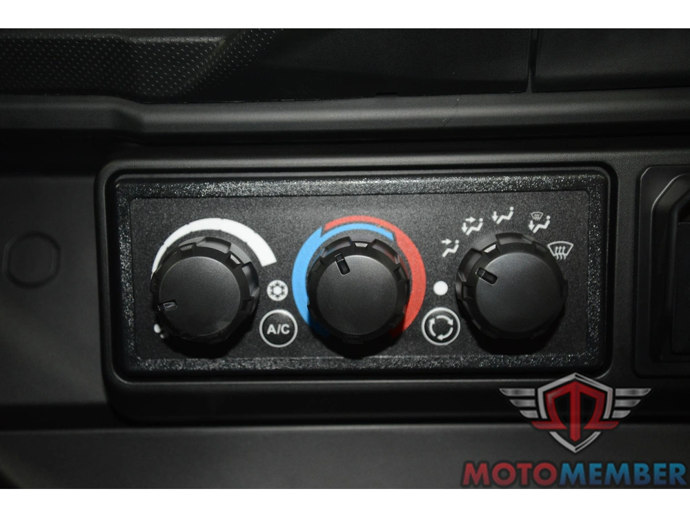 2026 Can-am Defender Max Xt Cab Hd11 alt