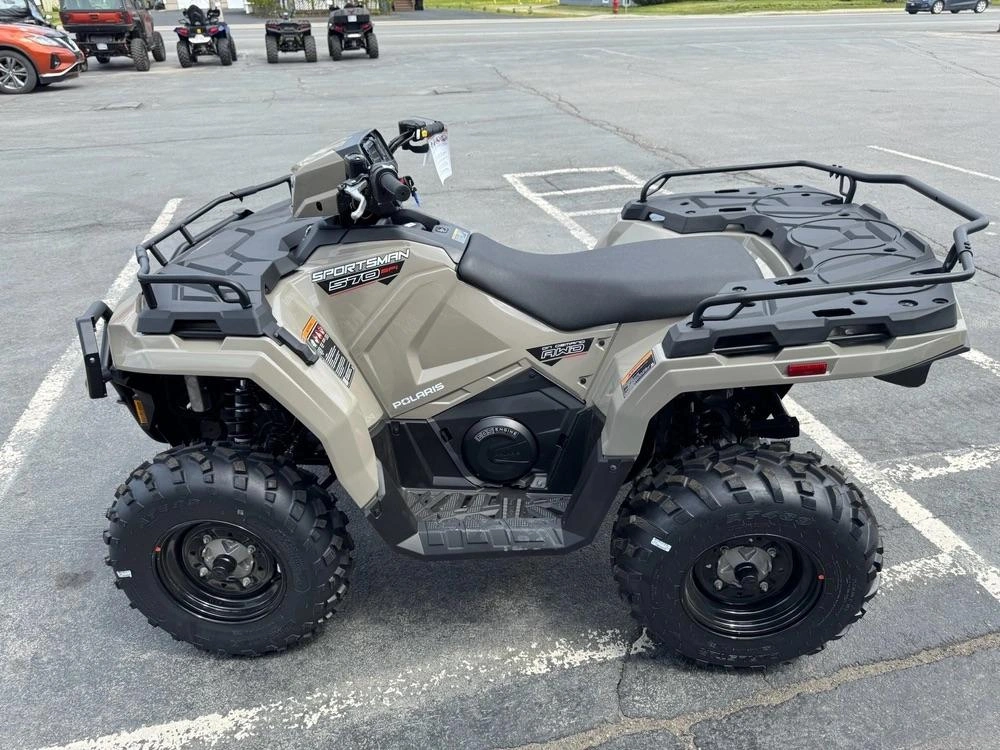 2026 Polaris Sportsman 570 Eps Desert Sand alt