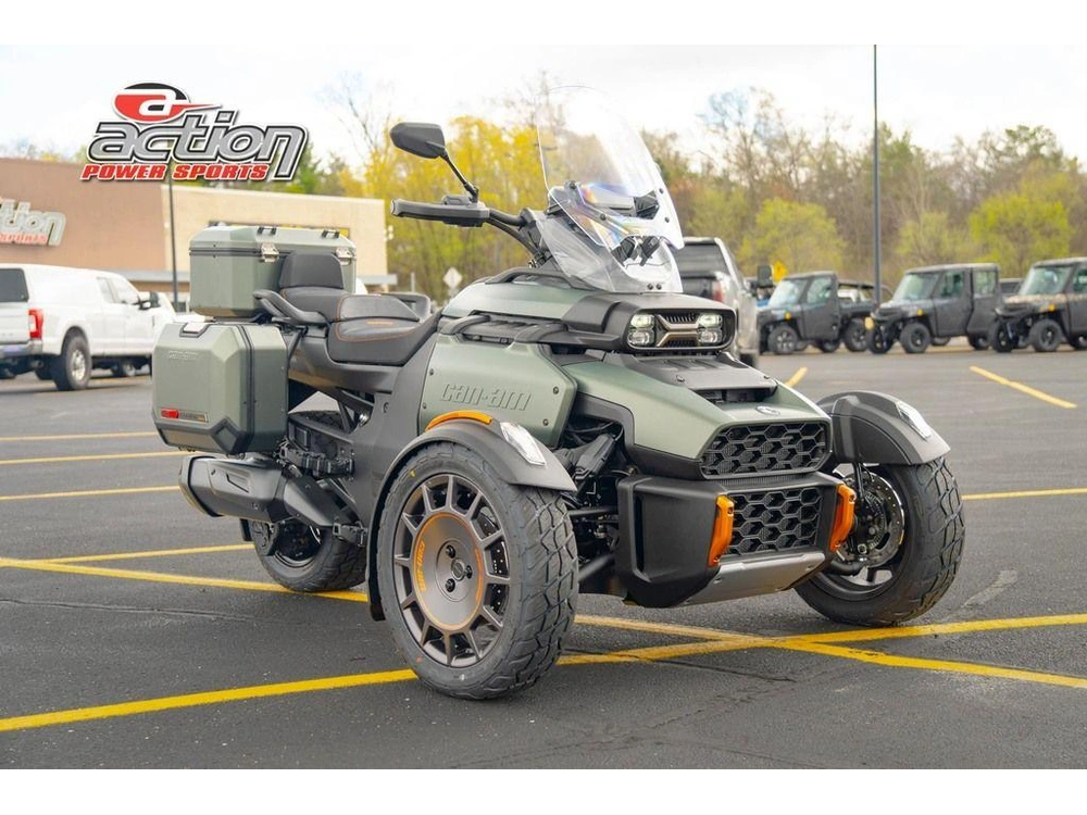 2026 Can-am Canyon Redrock alt
