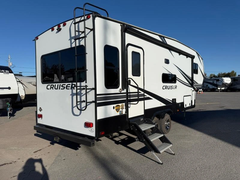 Crossroads Cruiser 24rl 2022 alt