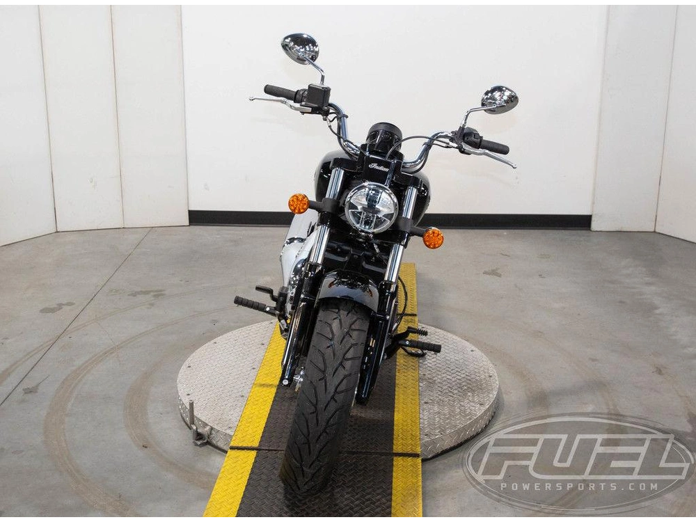 2025 Indian Motorcycle Scout® Classic Black Metallic alt