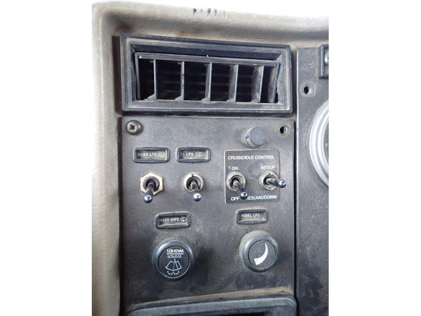 Peterbilt 325 2009