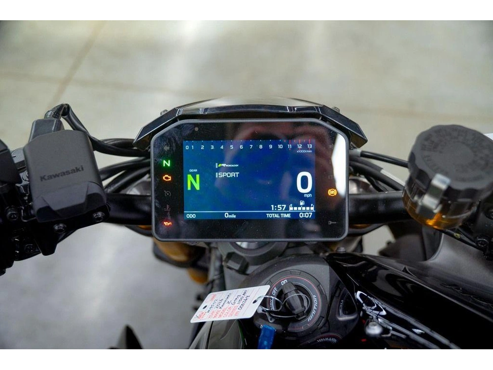 2026 Kawasaki Z1100 Se Abs alt