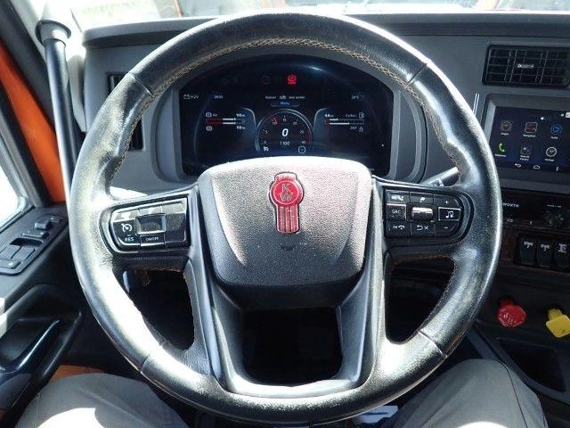 Kenworth W990 2025