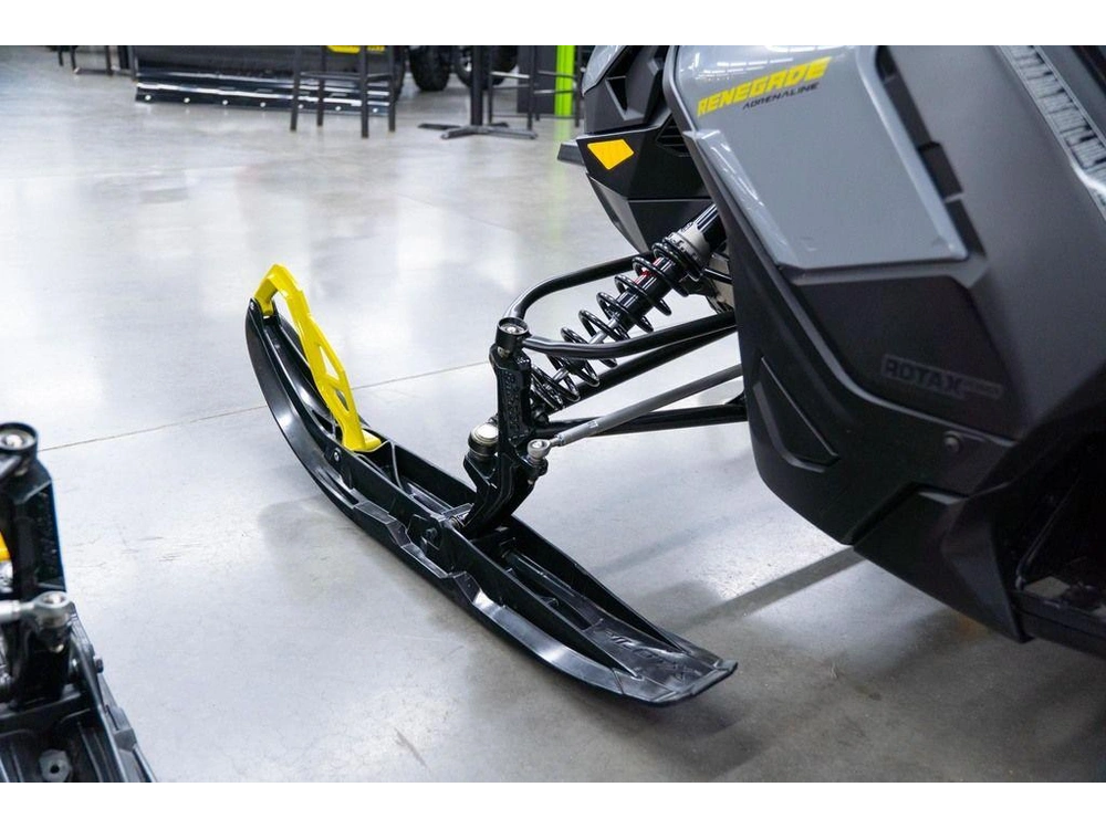 2026 Ski-doo Renegade® Adrenaline® 900 Ace Turbo R Ripsaw 1.25_black alt