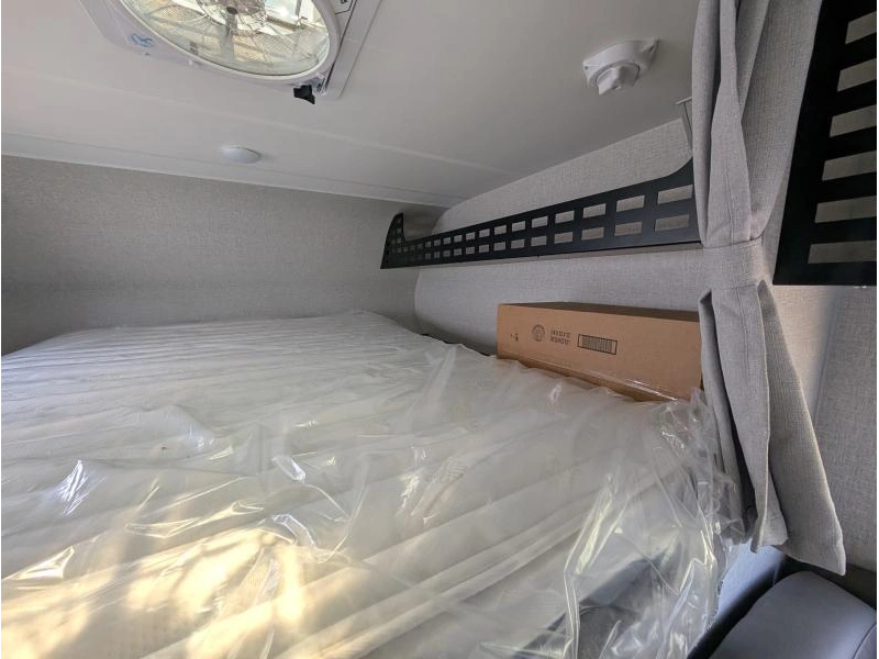 Lance Camper Lance Sq825 2026 alt