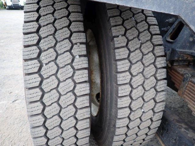 Peterbilt 589 2025