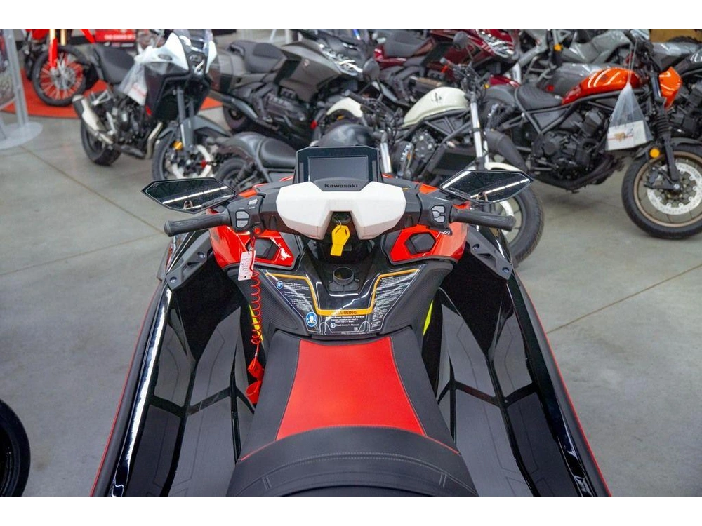 2025 Kawasaki Ultra® 310x alt