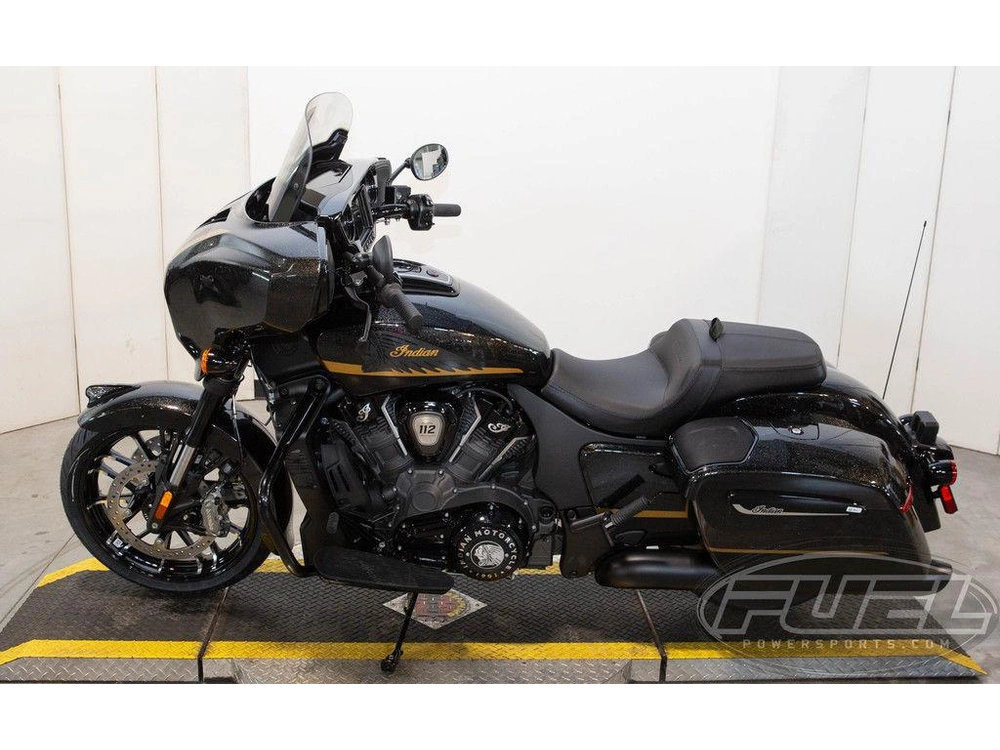 2026 Indian Motorcycle Chieftain® Powerplus Dark Horse® 112 W/powerband Black Crystal W/black Meta alt