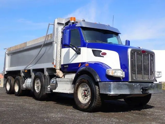 Peterbilt 567 2016