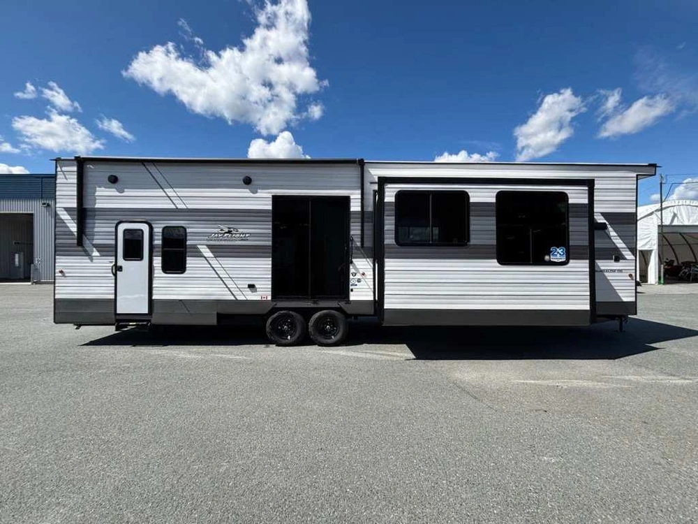 Jayco Jay Flight Bungalow 404loft 2027 alt