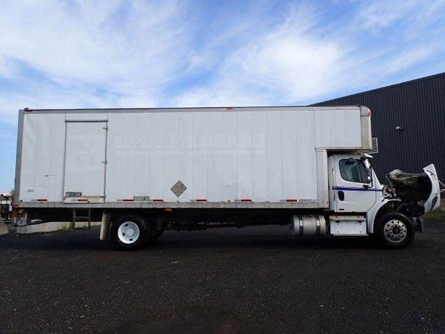 Freightliner M2106 2016