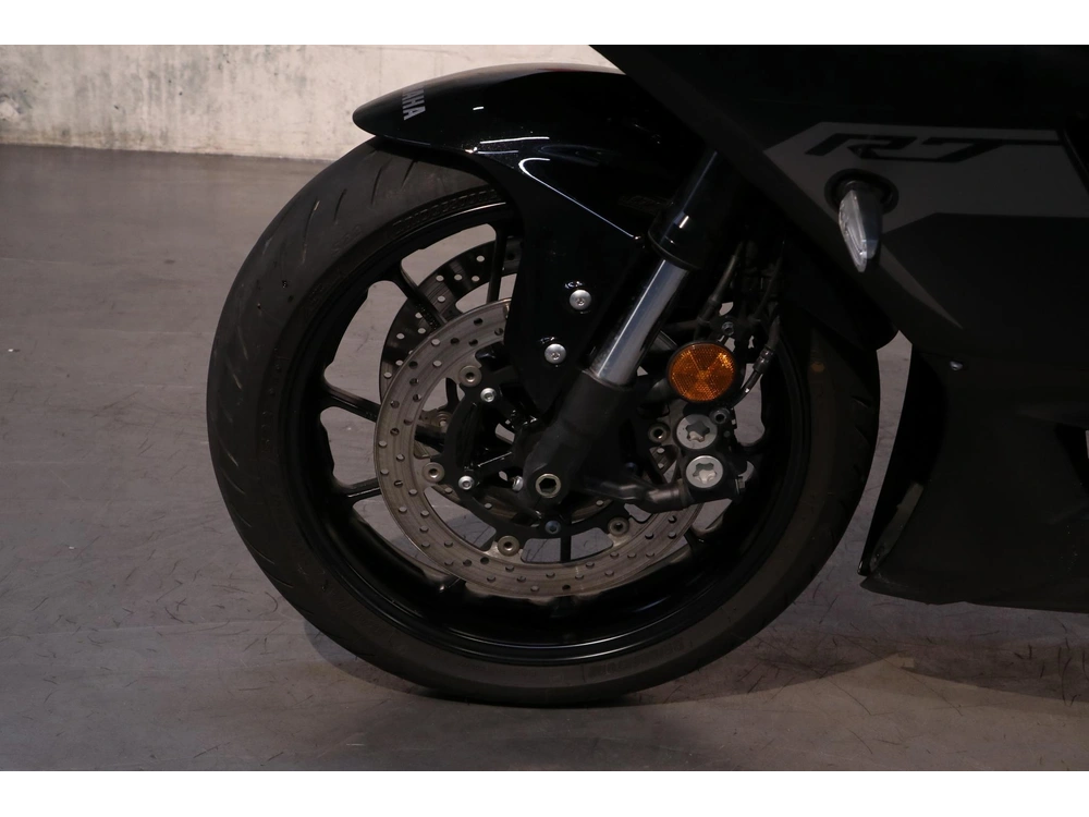 2025 Yamaha Yzf-r7 alt