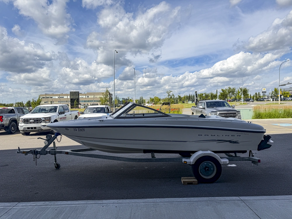 2004 Bayliner 175 alt