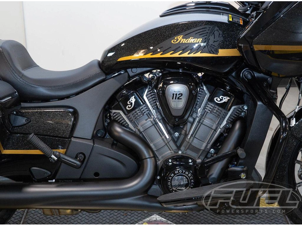 2026 Indian Motorcycle Challenger® Dark Horse® 112 W/powerband Audio Black Crystal W/black Metalli alt
