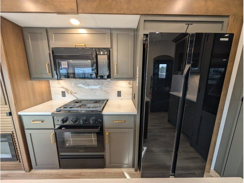 Keystone Rv Montana 290rl 2027 alt