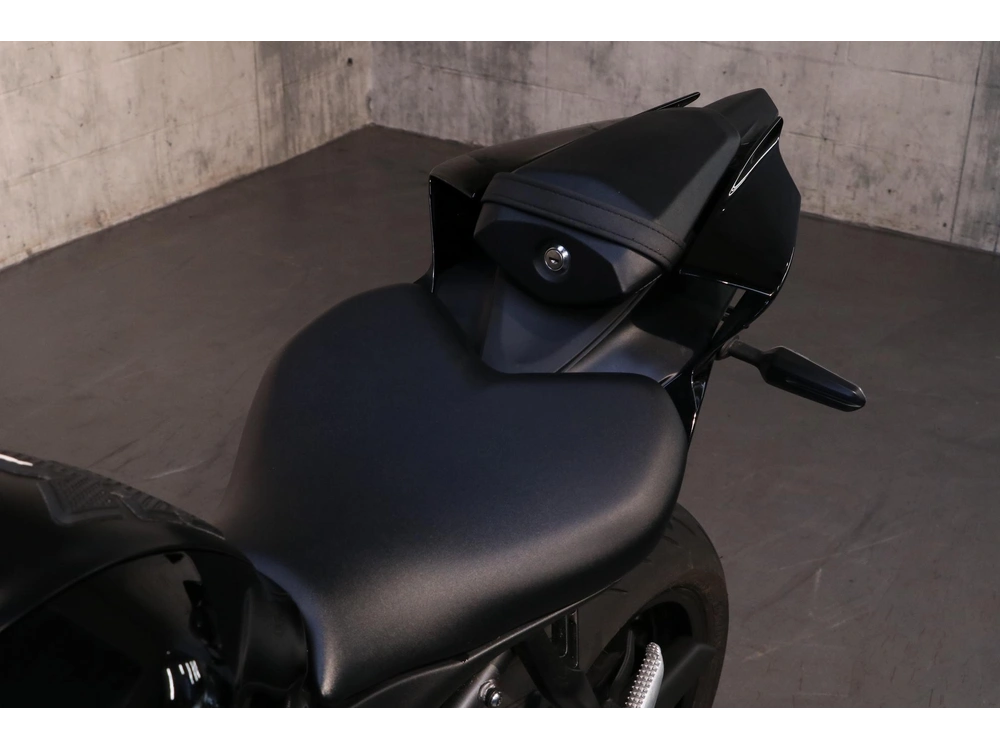 2025 Yamaha Yzf-r7 alt