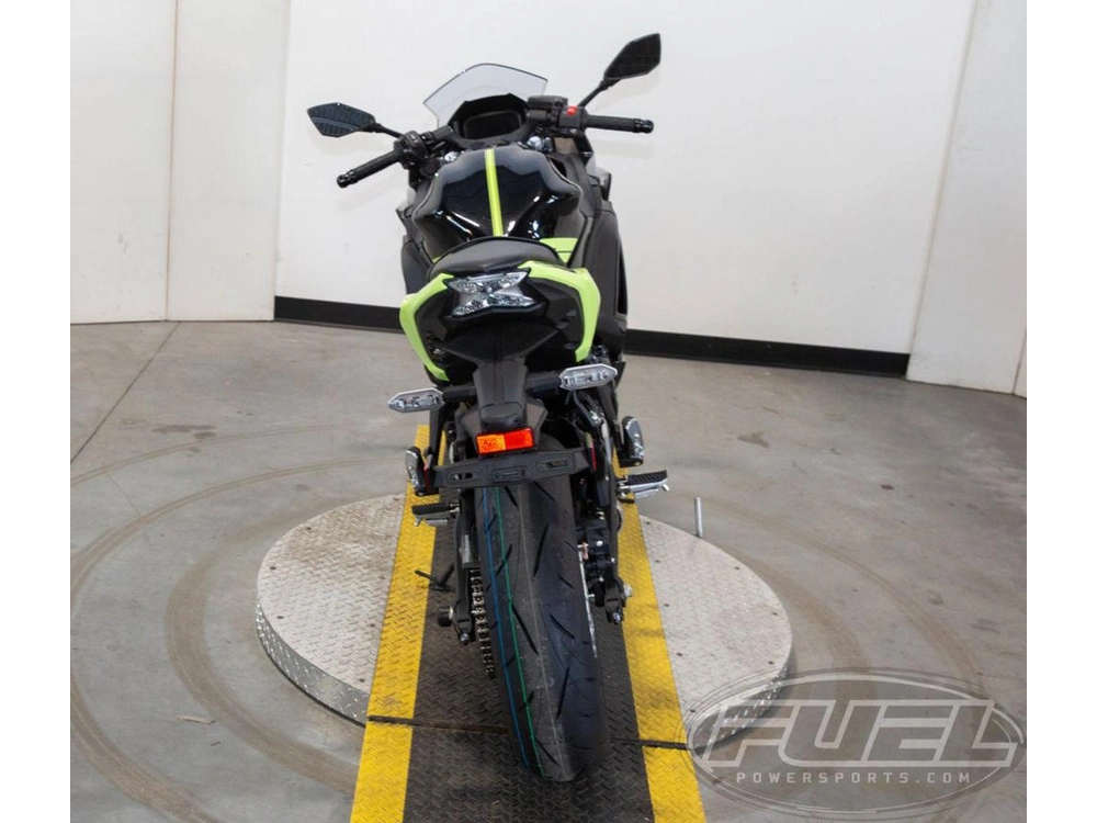 2026 Kawasaki Ninja® 650 Abs alt