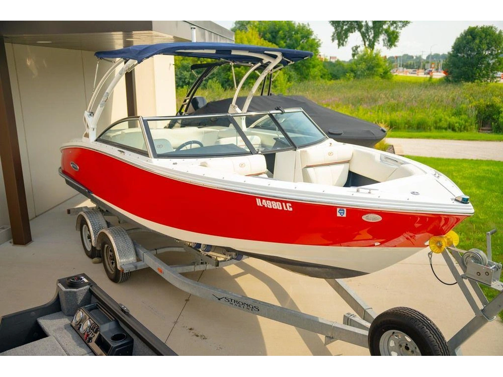 2018 Cobalt Boats Cs23 alt