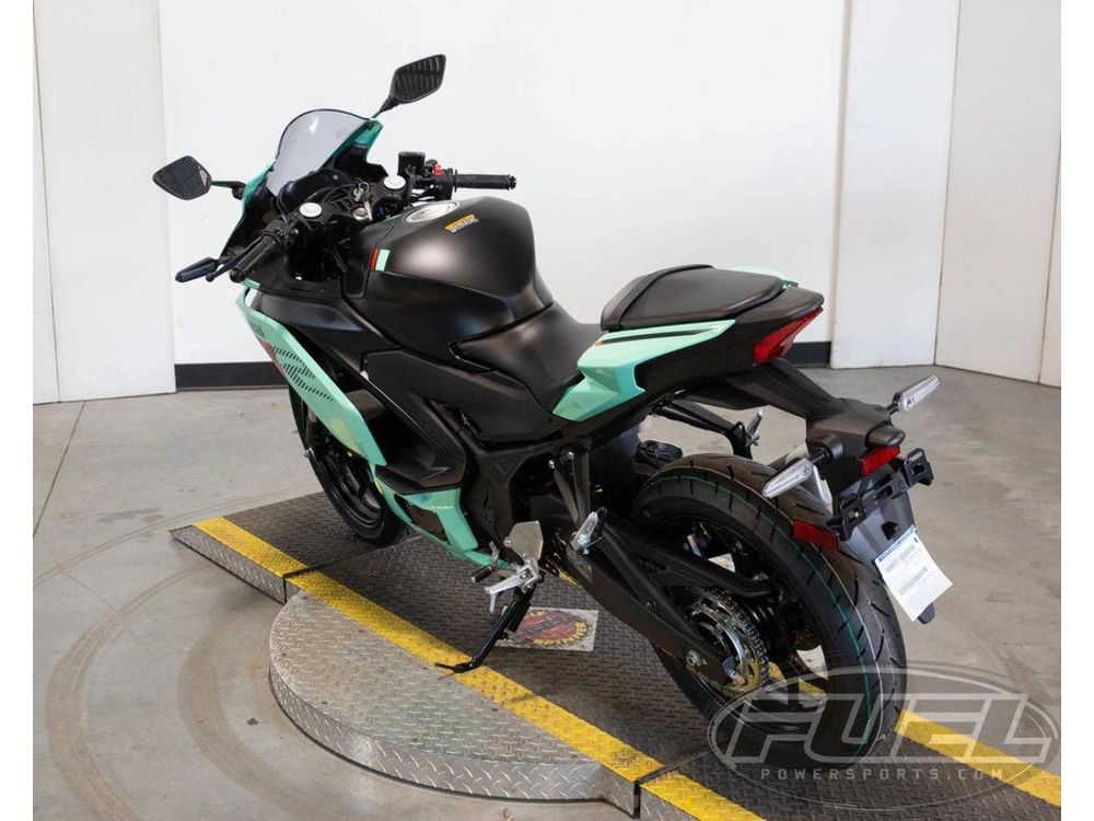 2026 Yamaha Yzf-r3 alt