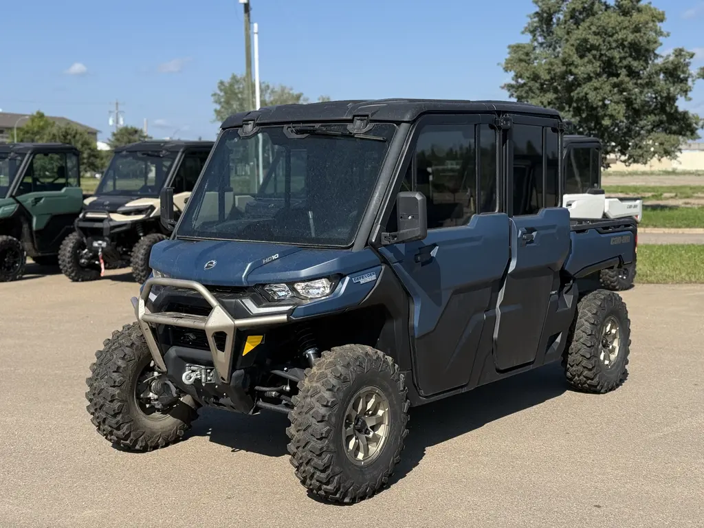 2025 Can-Am DEFENDER MAX LIMITED CAB HD10