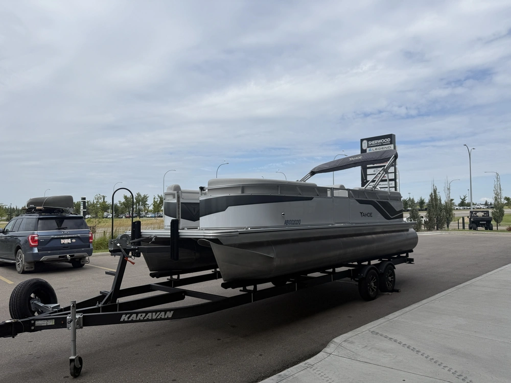 2025 Tahoe 2380ql alt