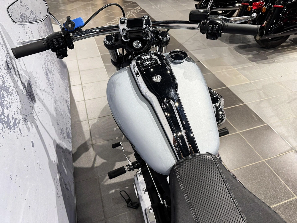 2023 Harley-davidson Breakout Fxbr alt