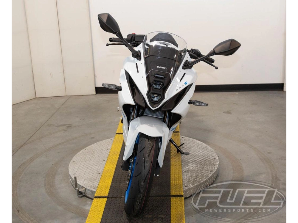 2026 Suzuki Gsx-8r alt