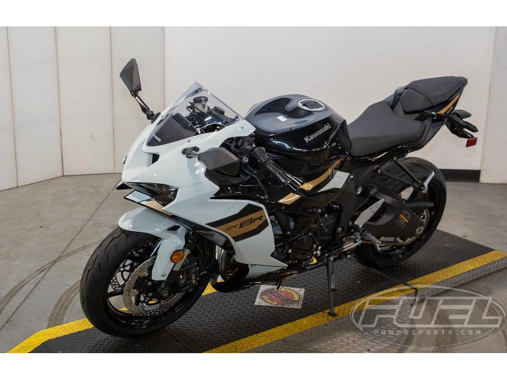 2026 Kawasaki Ninja® Zx™-6r alt