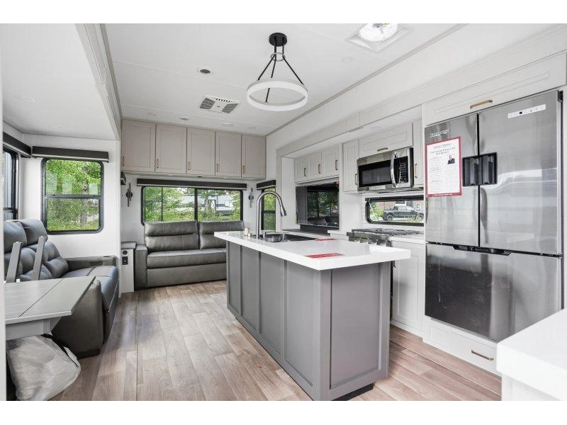 Grand Design Influence 2903rl 2027 alt