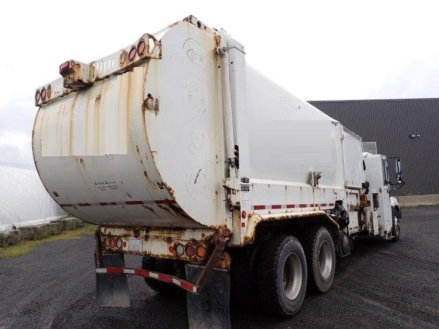 Freightliner 108sd 2019