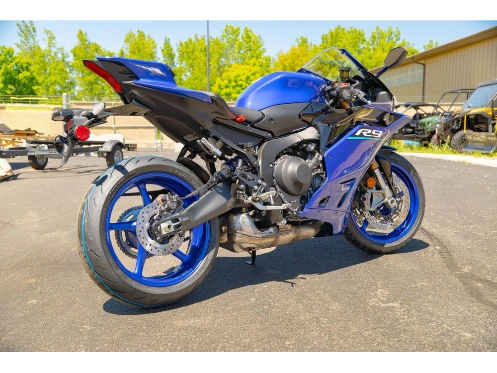 2026 Yamaha Yzf-r9 alt