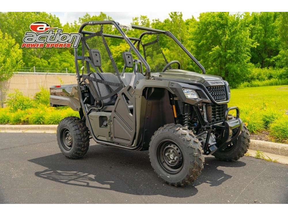 2026 Honda Pioneer 520 alt