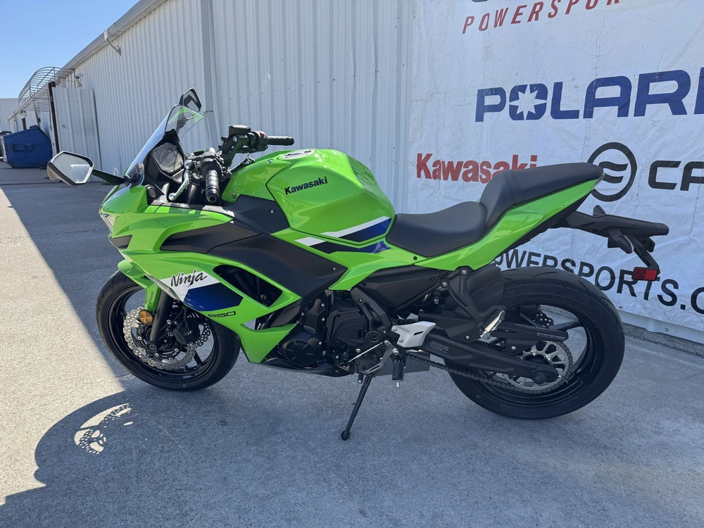 2026 Kawasaki Ninja® 650 Abs alt