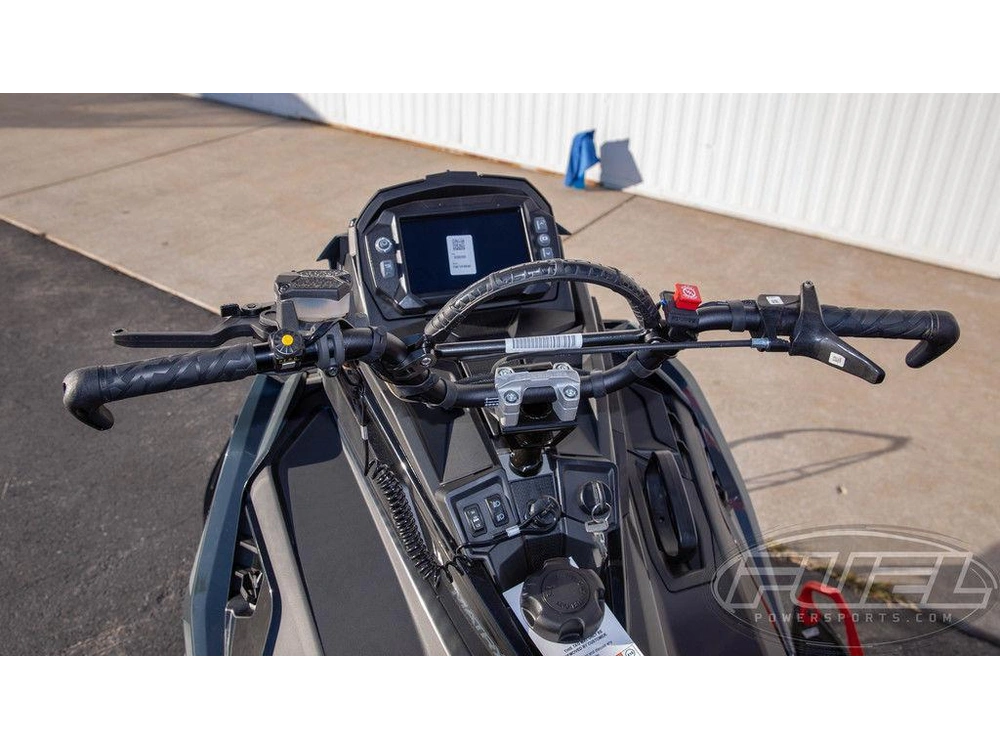 2026 Polaris 850 Pro Rmk 155 Gloss Black / Blue Dusk alt