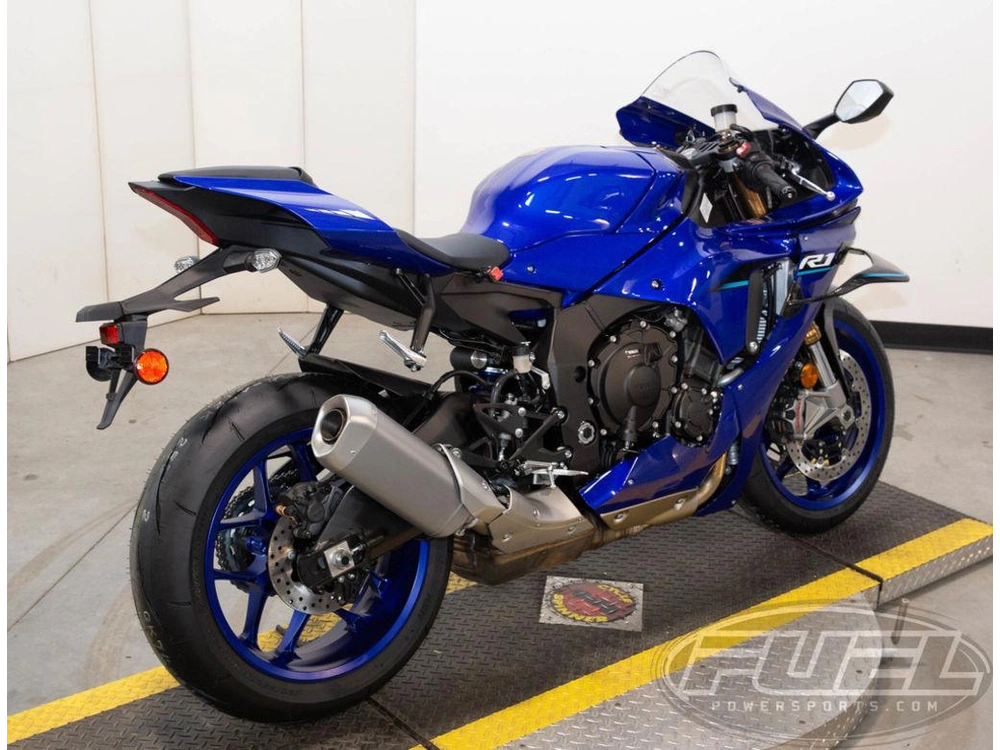 2026 Yamaha Yzf-r1 alt