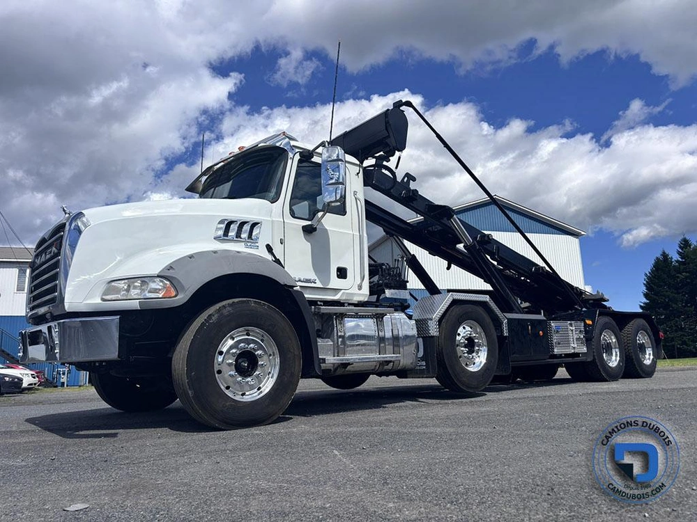 Mack Gu813 2015 alt
