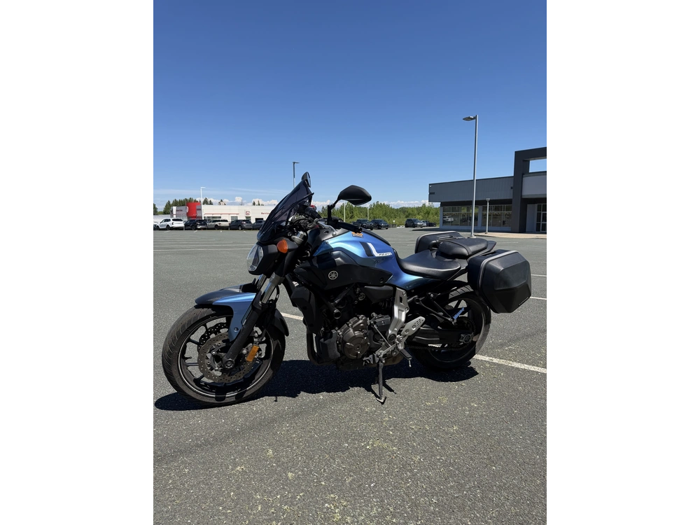 2017 Yamaha Fz-07 alt