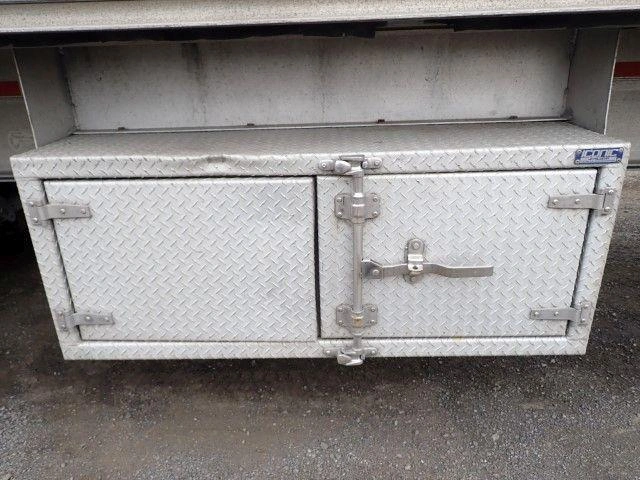 2016 Mac Flatbed