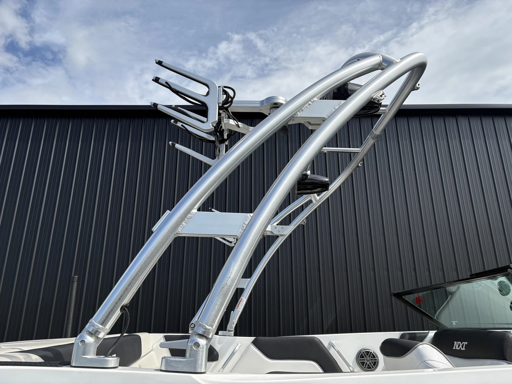 2016 Mastercraft Nxt 20 alt