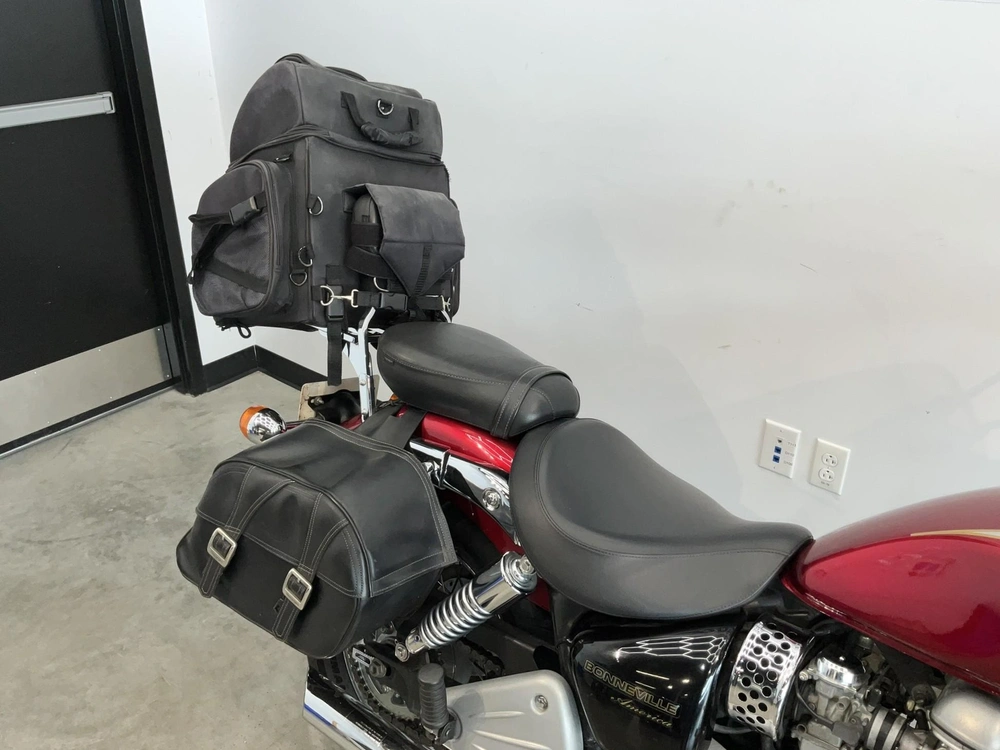 2002 Triumph Bonneville America alt