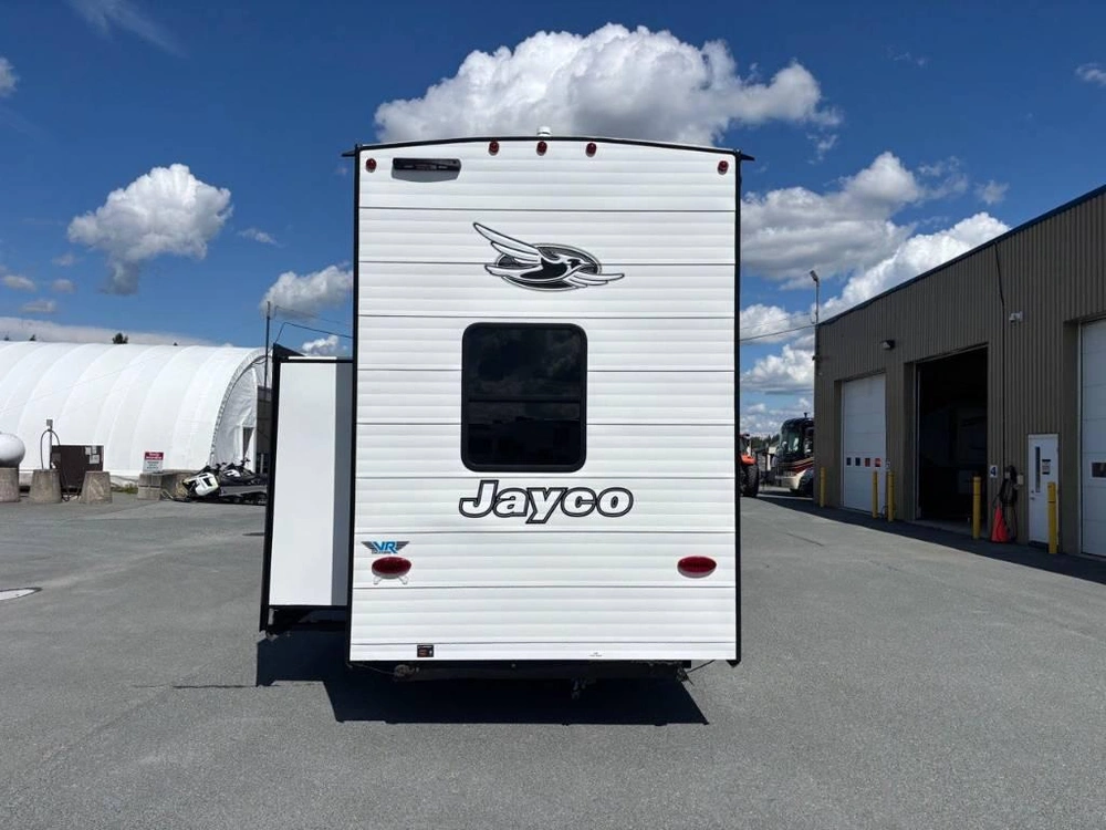 Jayco Jay Flight Bungalow 404loft 2027 alt