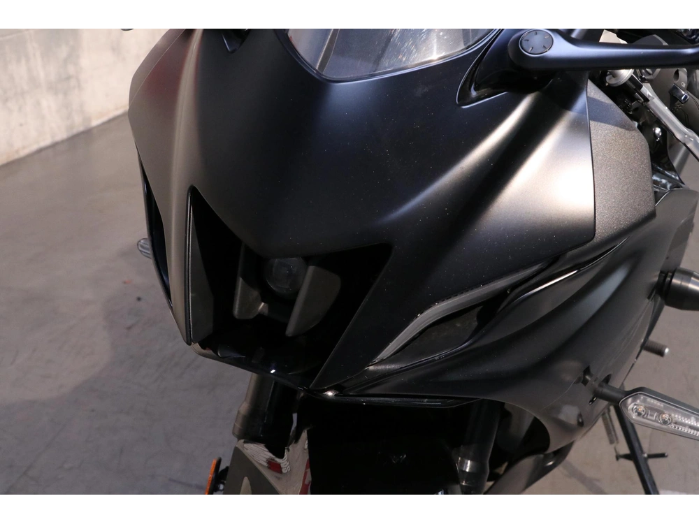2025 Yamaha Yzf-r7 alt