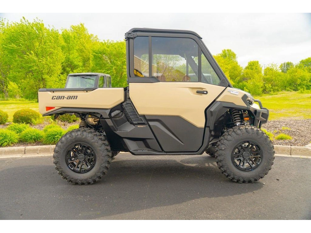 2026 Can-am Defender Limited Hd11 Desert Tan & Carbon Black alt