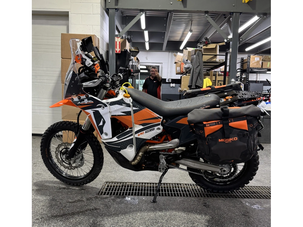 Ktm 690 Enduro R 2021 alt