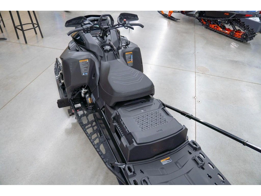 2026 Ski-doo Expedition® Xtreme™ 900 Ace Turbo R 154 Cobra Wt 1.8_black alt