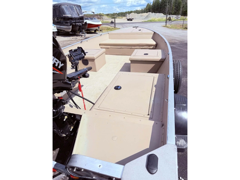 2015 Other Polar Kraft 165 alt