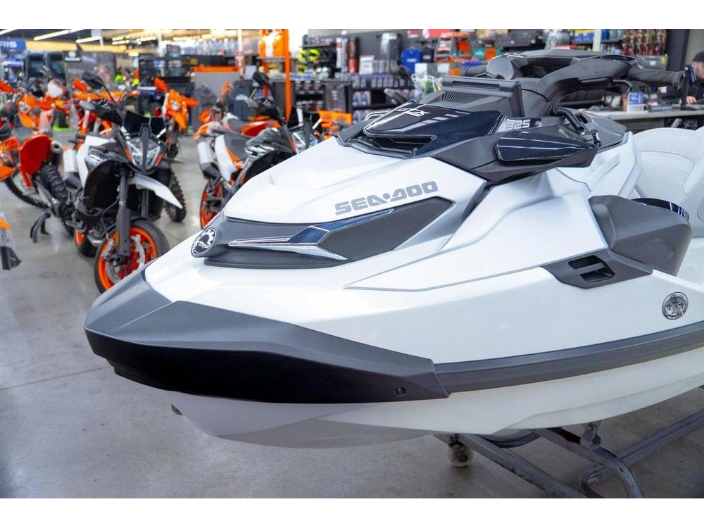2026 Sea-doo Gtx™ Limited 325 White Pearl Premium alt