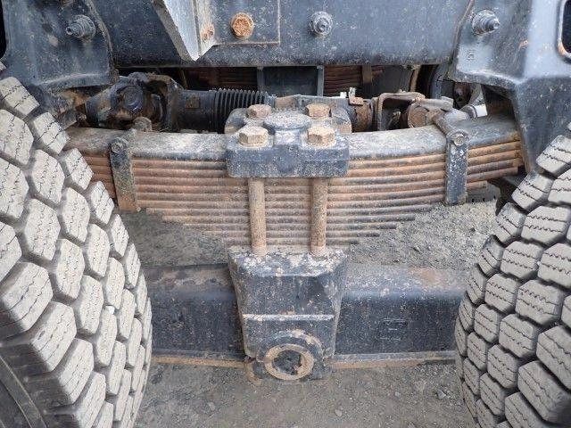 Peterbilt 589 2025