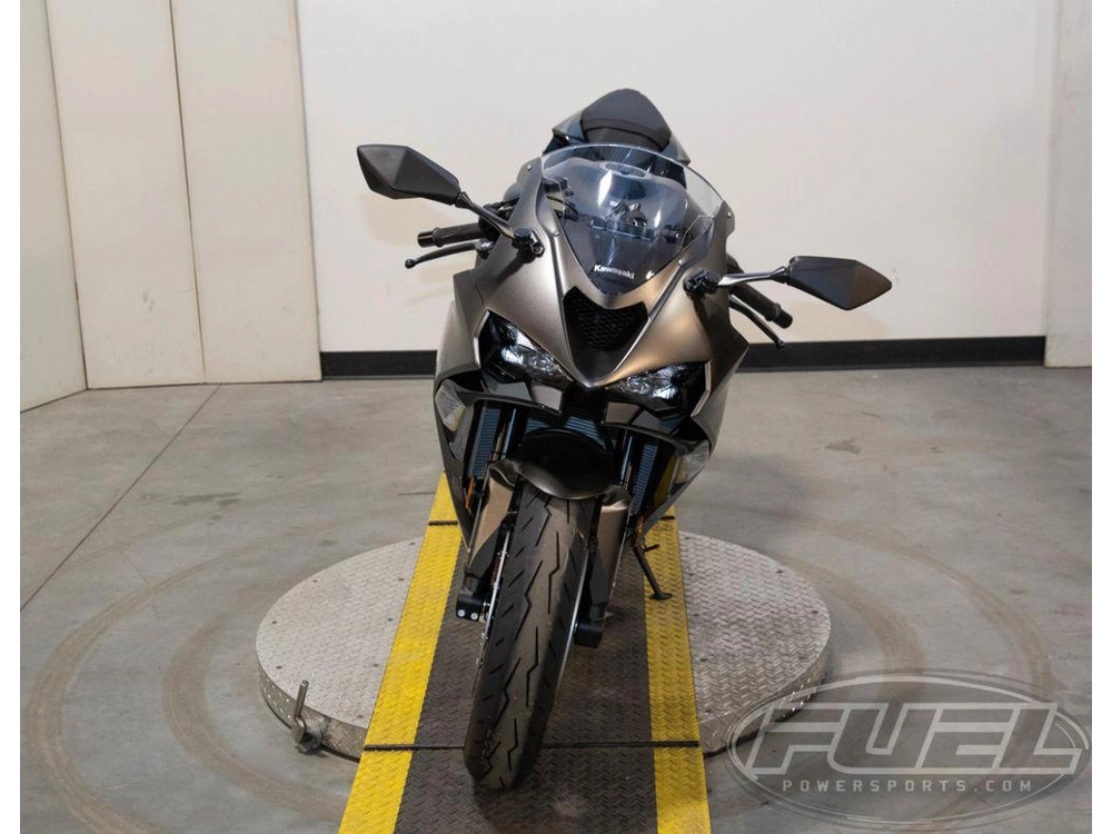 2026 Kawasaki Ninja® Zx™-6r alt